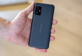 ASUS Zenfone 8