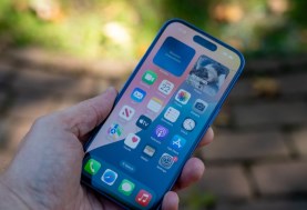 Apple iPhone 16