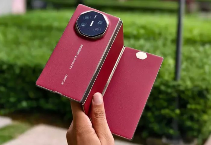 Huawei Mate XT Ultimate Design