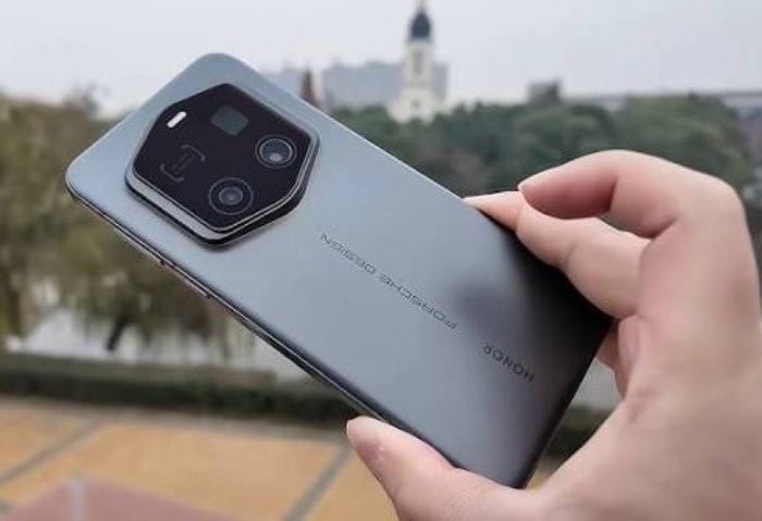 Honor Magic7 RSR Porsche Design