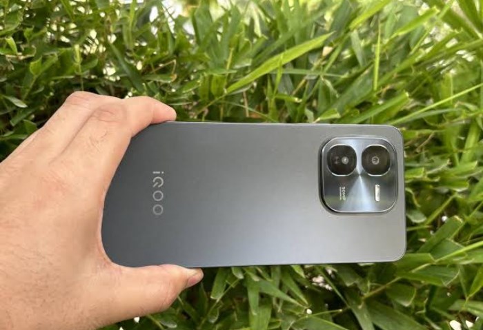 iQOO Z9x