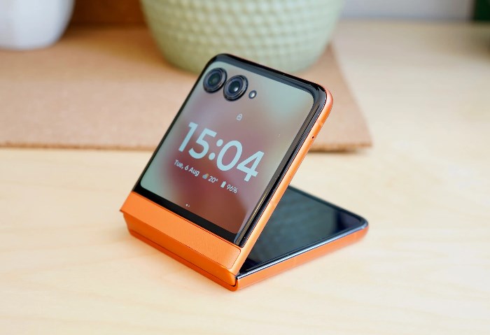 Motorola Razr 50