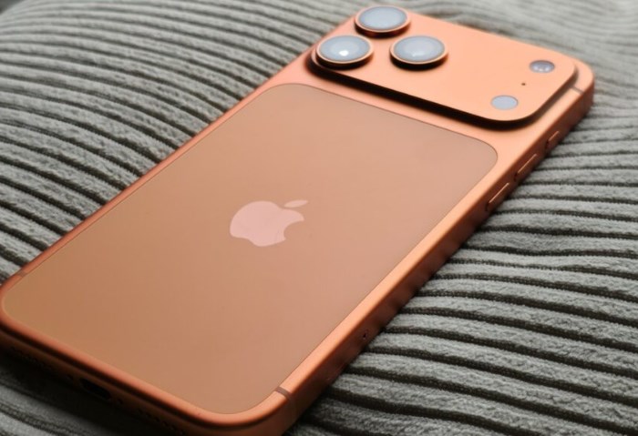 iPhone 17