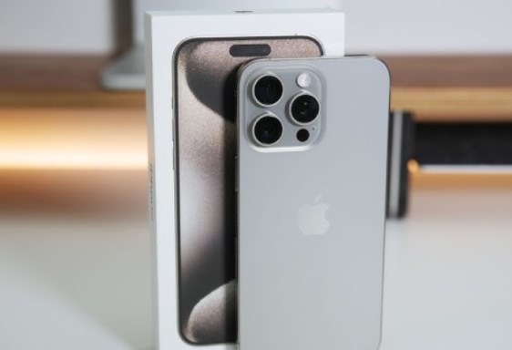 iPhone 15 Pro Max