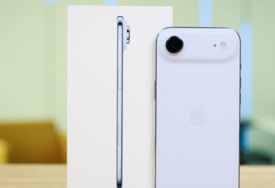 iPhone Air
