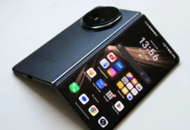 Honor Magic V5  