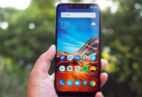 POCO F1