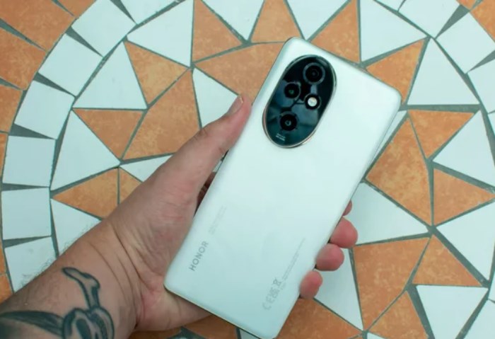 Honor 200 Pro