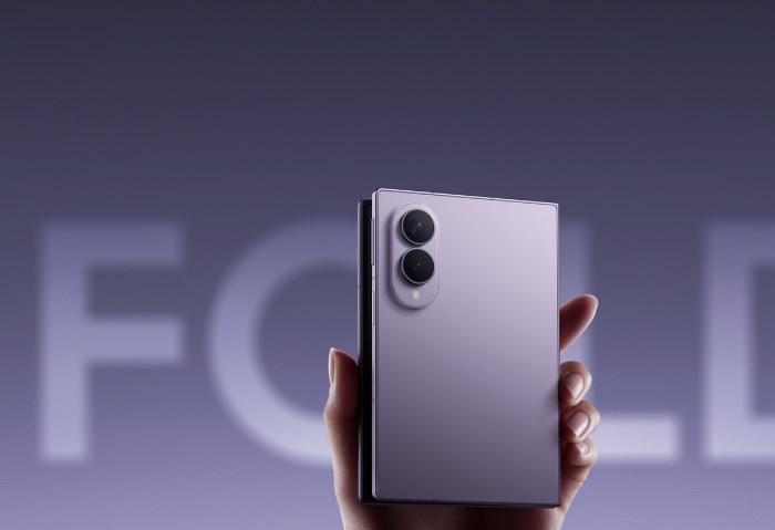 Samsung Galaxy Z Fold 8
