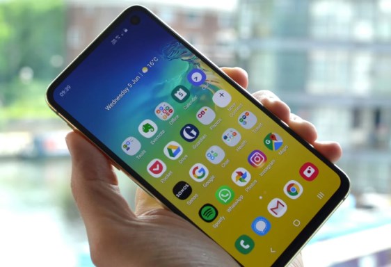 Samsung Galaxy S10e