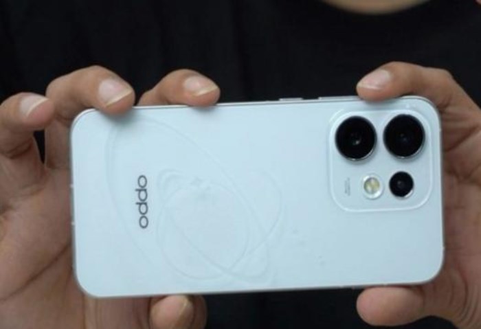 OPPO Reno 16f