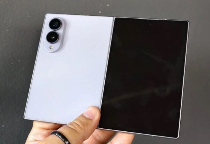 Samsung Galaxy Z Fold 8