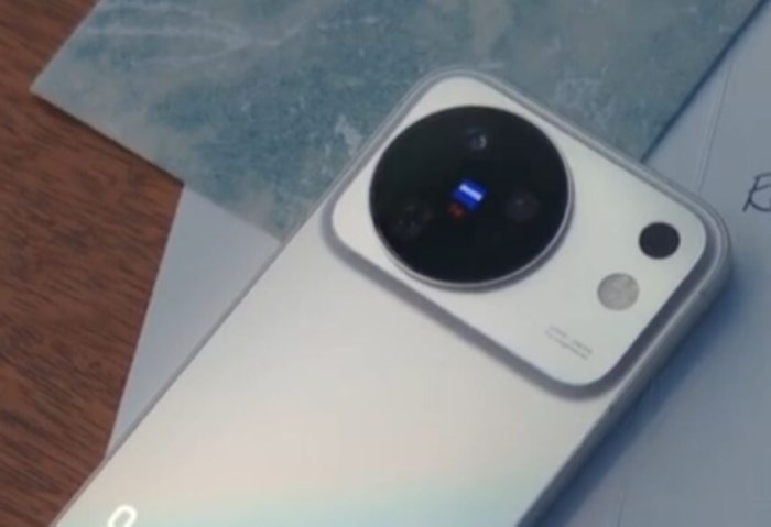 Vivo X500 